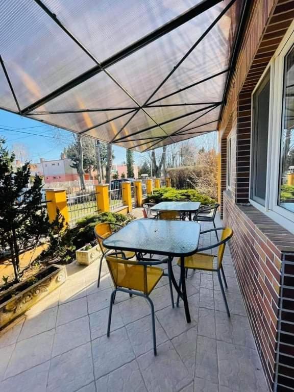 Gabi Haz Apartmanok*** ไฮจ์ดุสโซบอสโล ภายนอก รูปภาพ