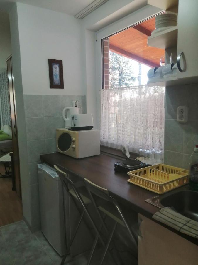 Gabi Haz Apartmanok*** ไฮจ์ดุสโซบอสโล ภายนอก รูปภาพ